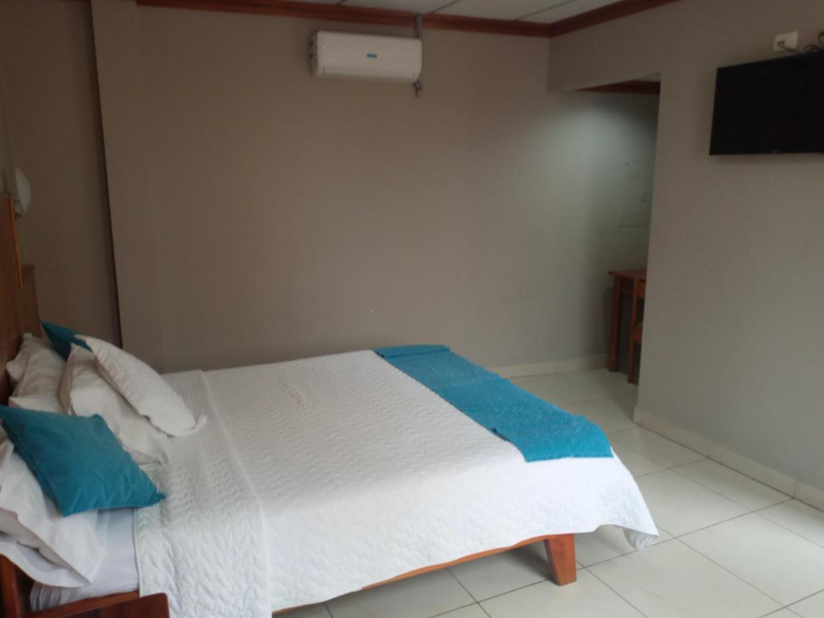 Hotel Palmeras Galapagos Puerto Ayora  Extérieur photo